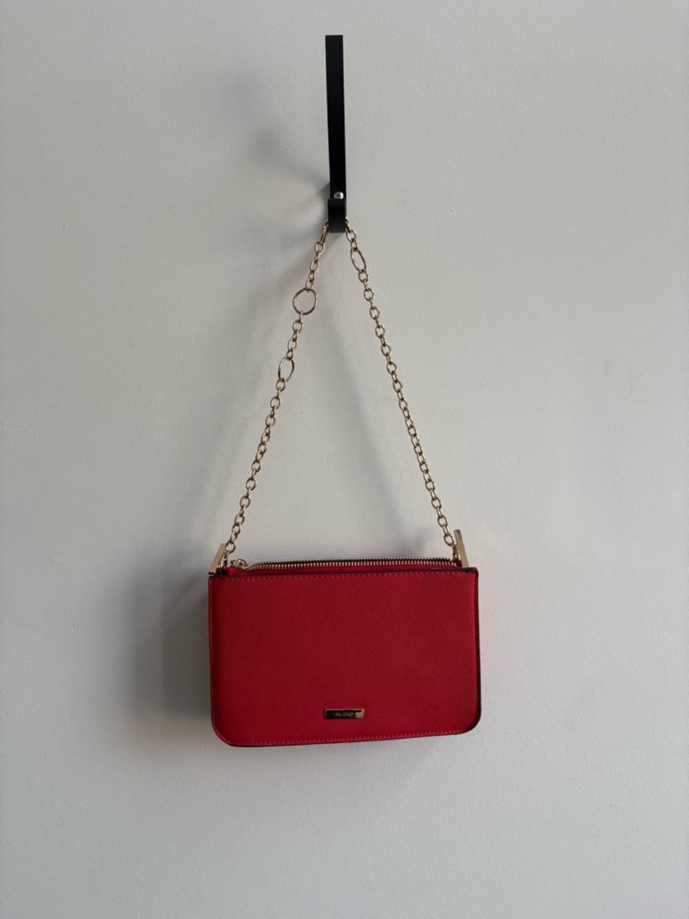 4 Mini Purses with Gold Chain
